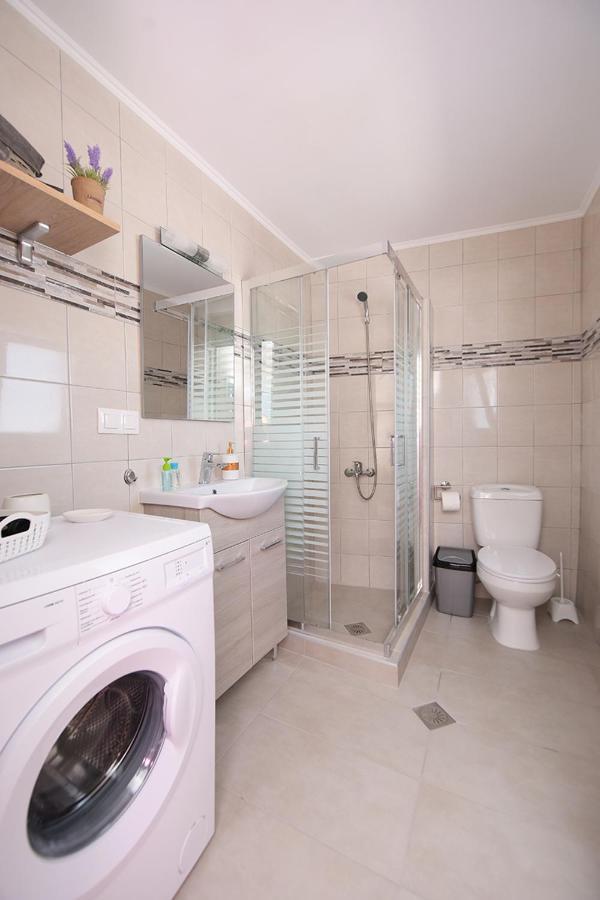 Happy Days Home Apartment Und Studio/Penthouse Ialysos  Buitenkant foto